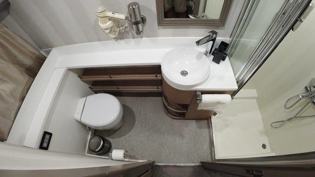 Maurizio Sicilia - DreamA - bagno