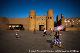 Uzbekistan, la Via della Seta, Samarcanda e Bukhara, viaggio e workshop fotografico con Anna Serrano