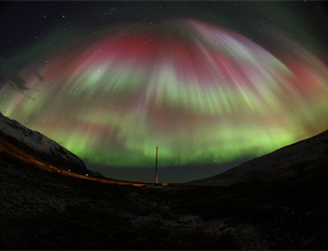 Islanda: Aurora Boreale nel Cielo Islandese