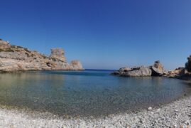 Grecia, Karpathos: 9 giorni di trekking, yoga e devozione della Pasqua Ortodossa
